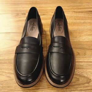 Clarks Raisie Eletta Black Leather Penny Loafers Size 9.5 M Cushion Soft NWOT